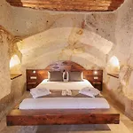Hotel Canyon Cave