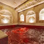 Canyon Cave Hotel