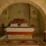 Hotel Canyon Cave 3*