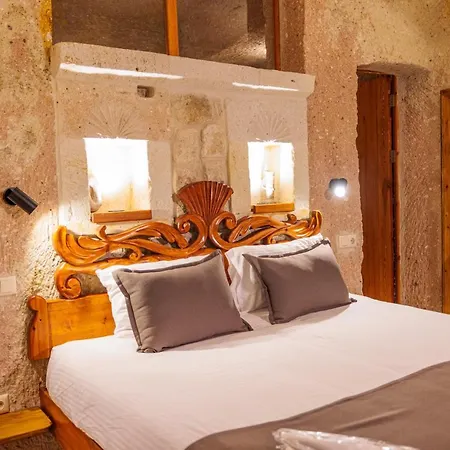 Hotel Canyon Cave