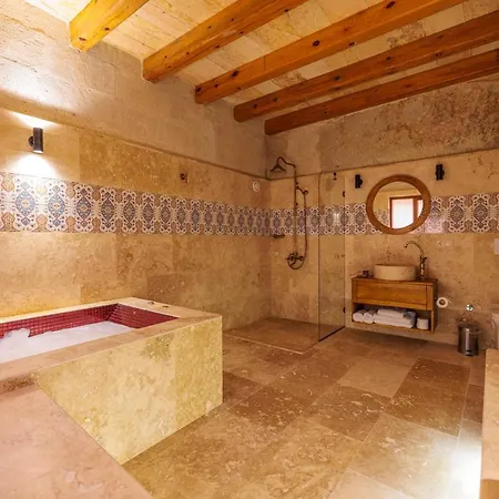 Hotel Canyon Cave
