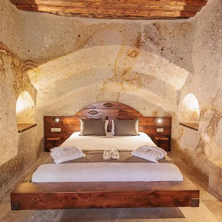 Hotel Canyon Cave