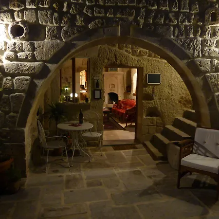 Canyon Cave 3* 于尔居普