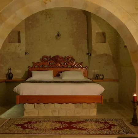 Hotel Canyon Cave 3*