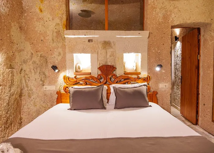 Canyon Cave 于尔居普