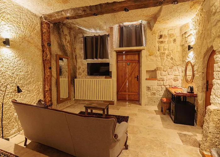 Canyon Cave Szálloda 3*