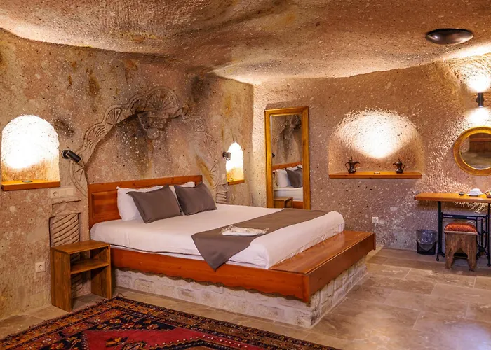 Canyon Cave 于尔居普