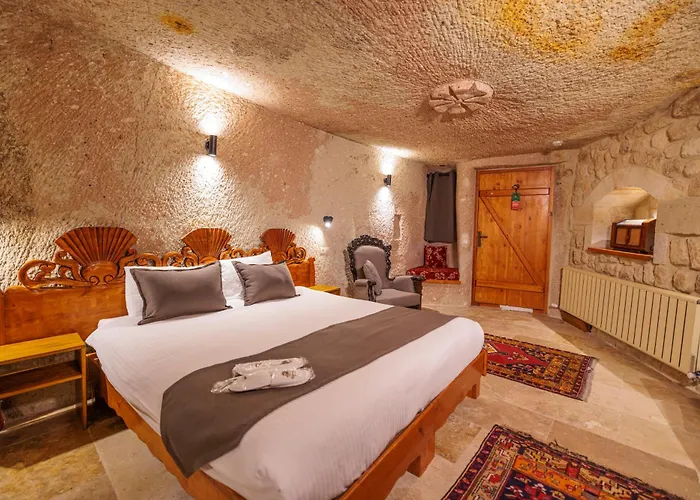 Canyon Cave Szálloda 3*