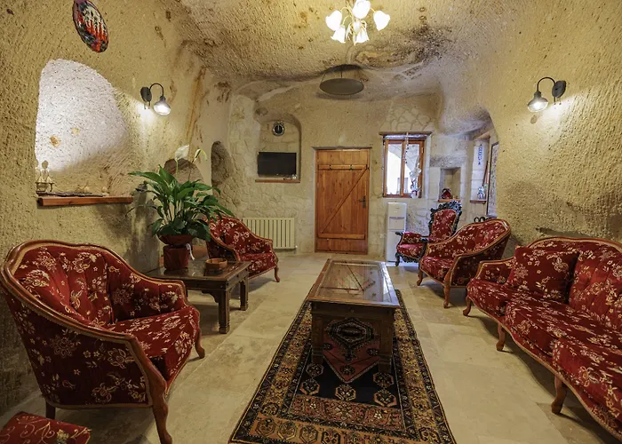 Canyon Cave Szálloda 3*