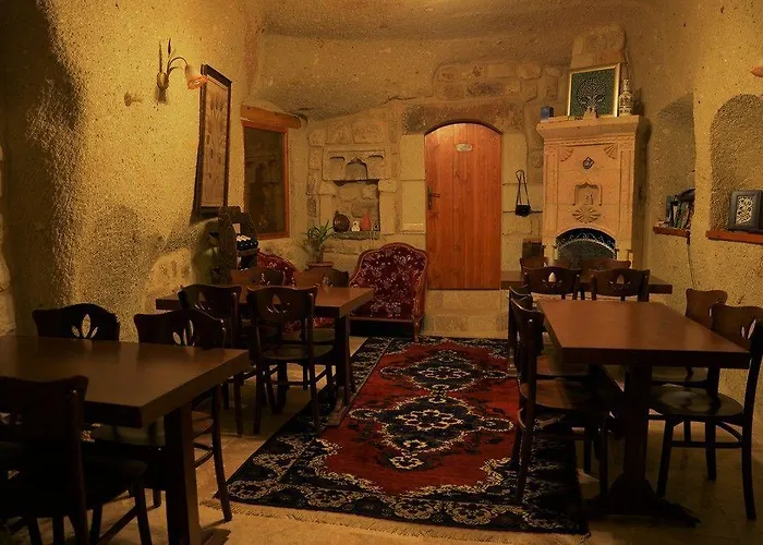 Canyon Cave Szálloda 3*